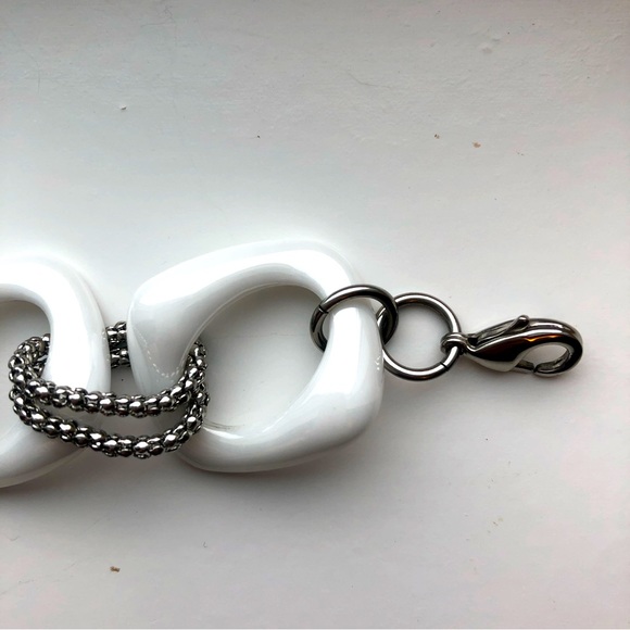 Silver & white bracelet - Picture 4 of 6